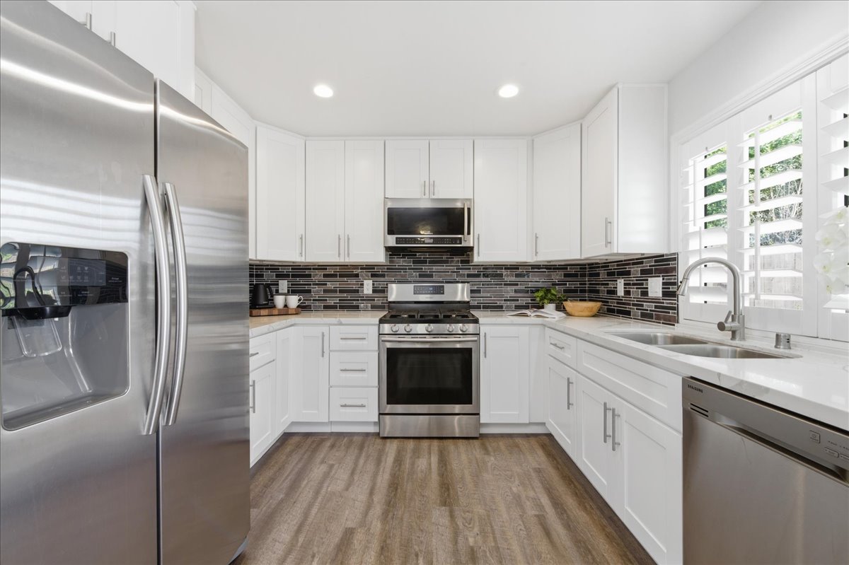 7843 Jade Coast Road San Diego, CA 92126 - Photo 7 of 25