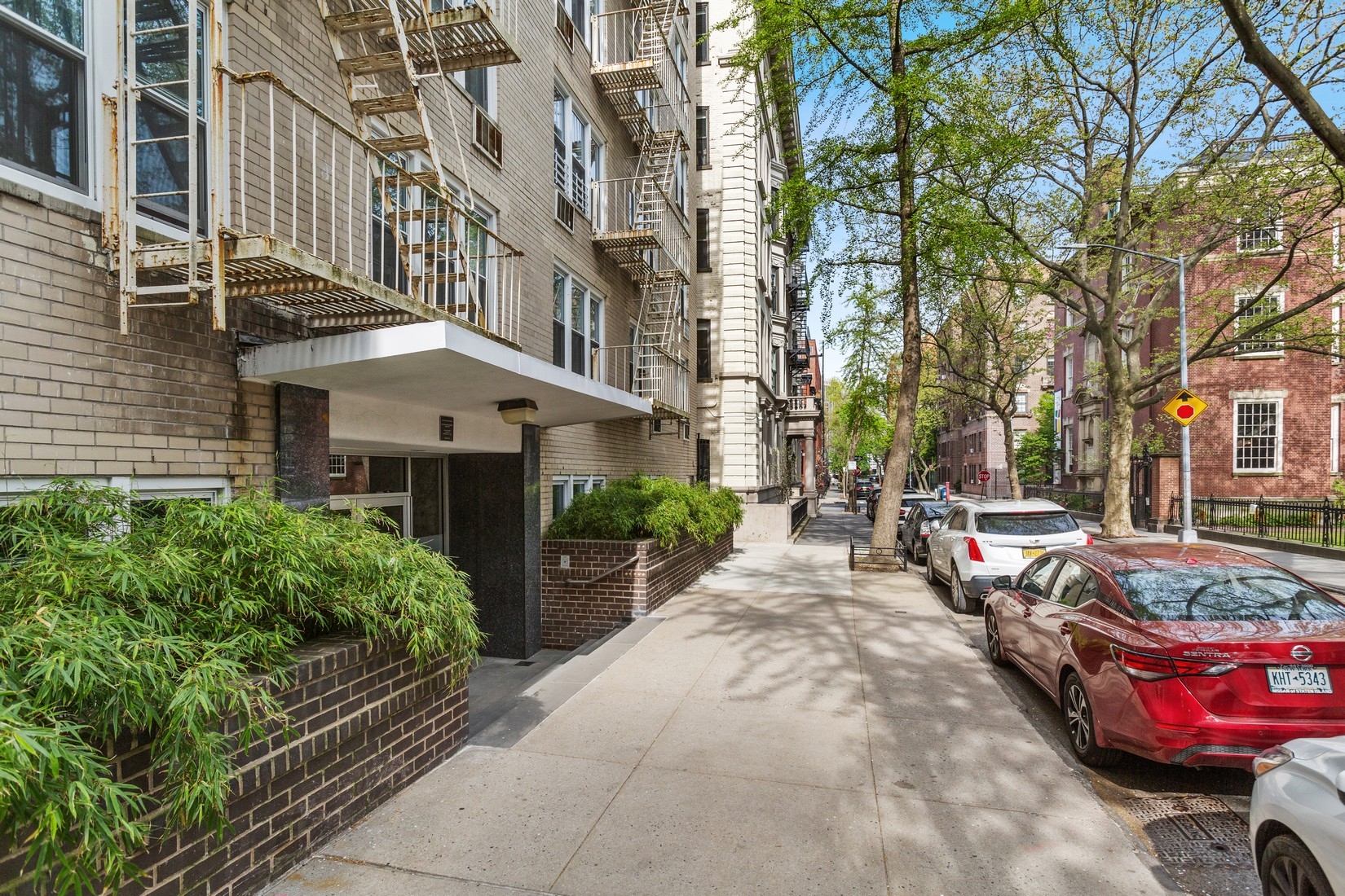 54 Orange Street, Unit 4D Brooklyn, NY 11201 - Photo 8 of 10 a view of a brick building with many windows