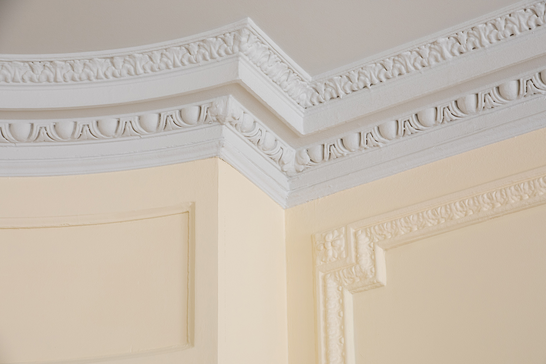 28 West 10th Street Manhattan, NY 10011 - Photo 6 of 12 a close up of a street sign