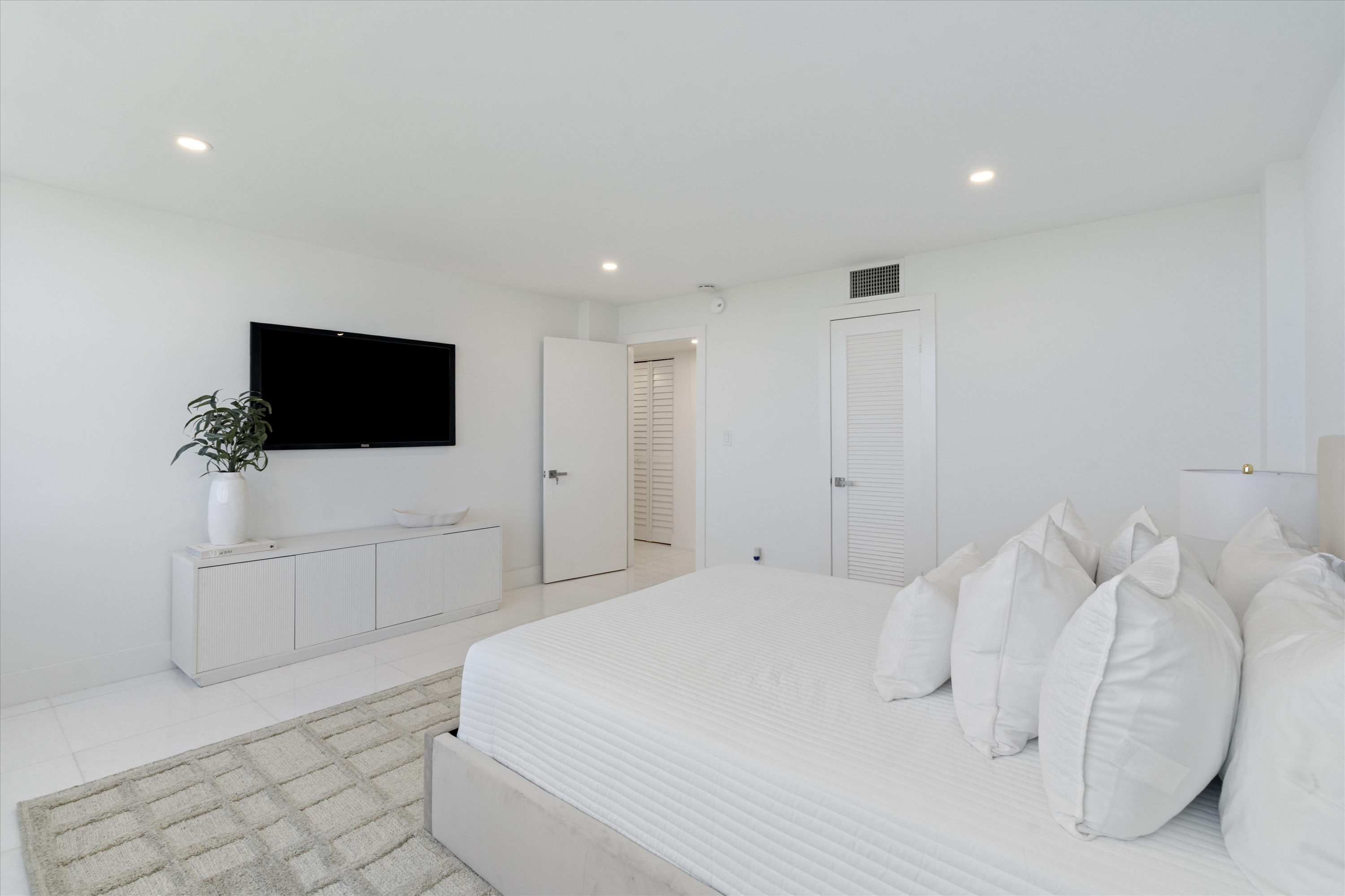 1180 South Ocean Boulevard, Unit 12F Boca Raton, FL 33432 - Photo 25 of 29
