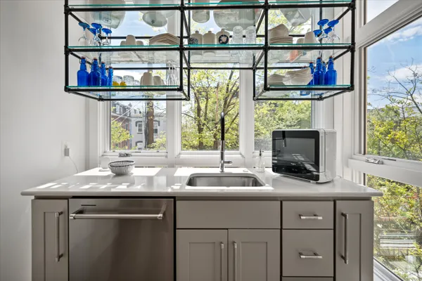 $1,475,000 | 1717 V Street Northwest, Washington, DC 20009