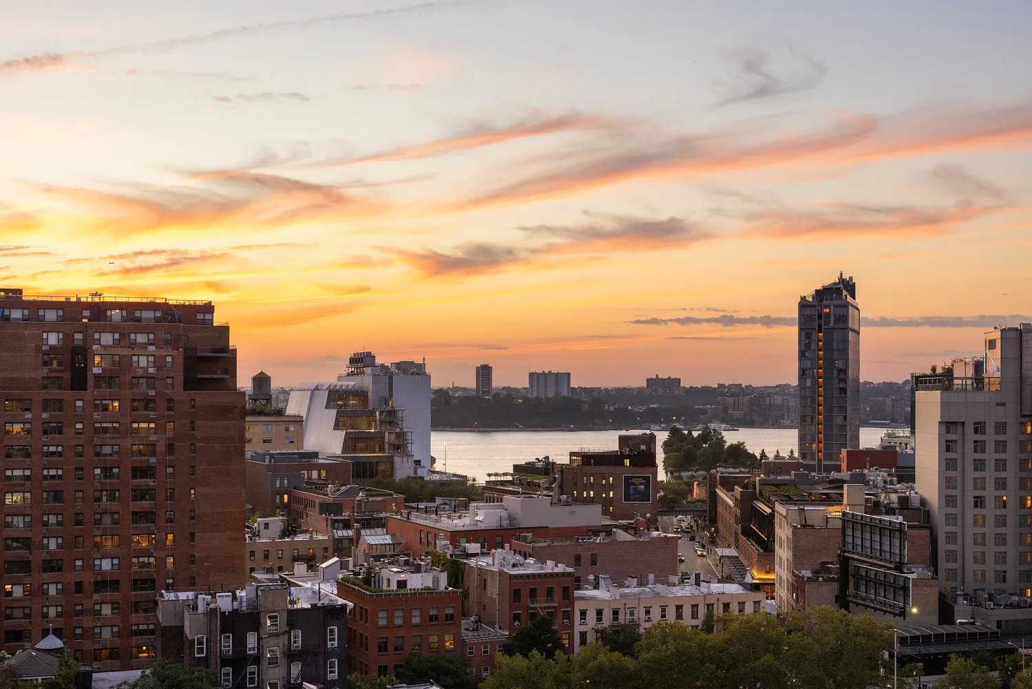 $1,695,000 | 31 Jane Street, Unit 16G | West Village