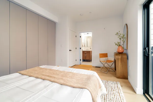 $1,349,000 | 118 Spring Street, Unit 1, Cambridge, MA 02141