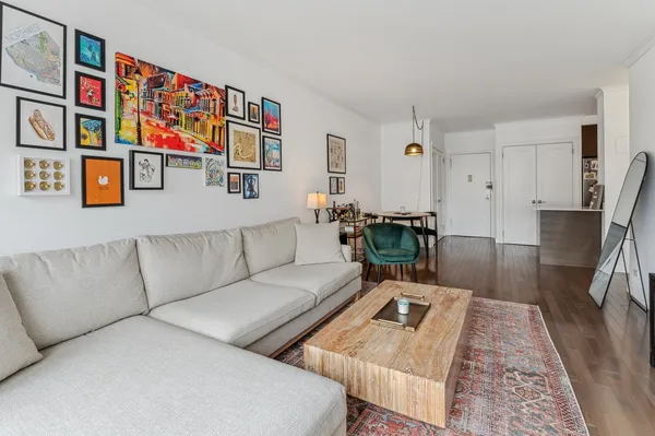 $4,750 | 333 East 34th Street, Unit PHE | Murray Hill