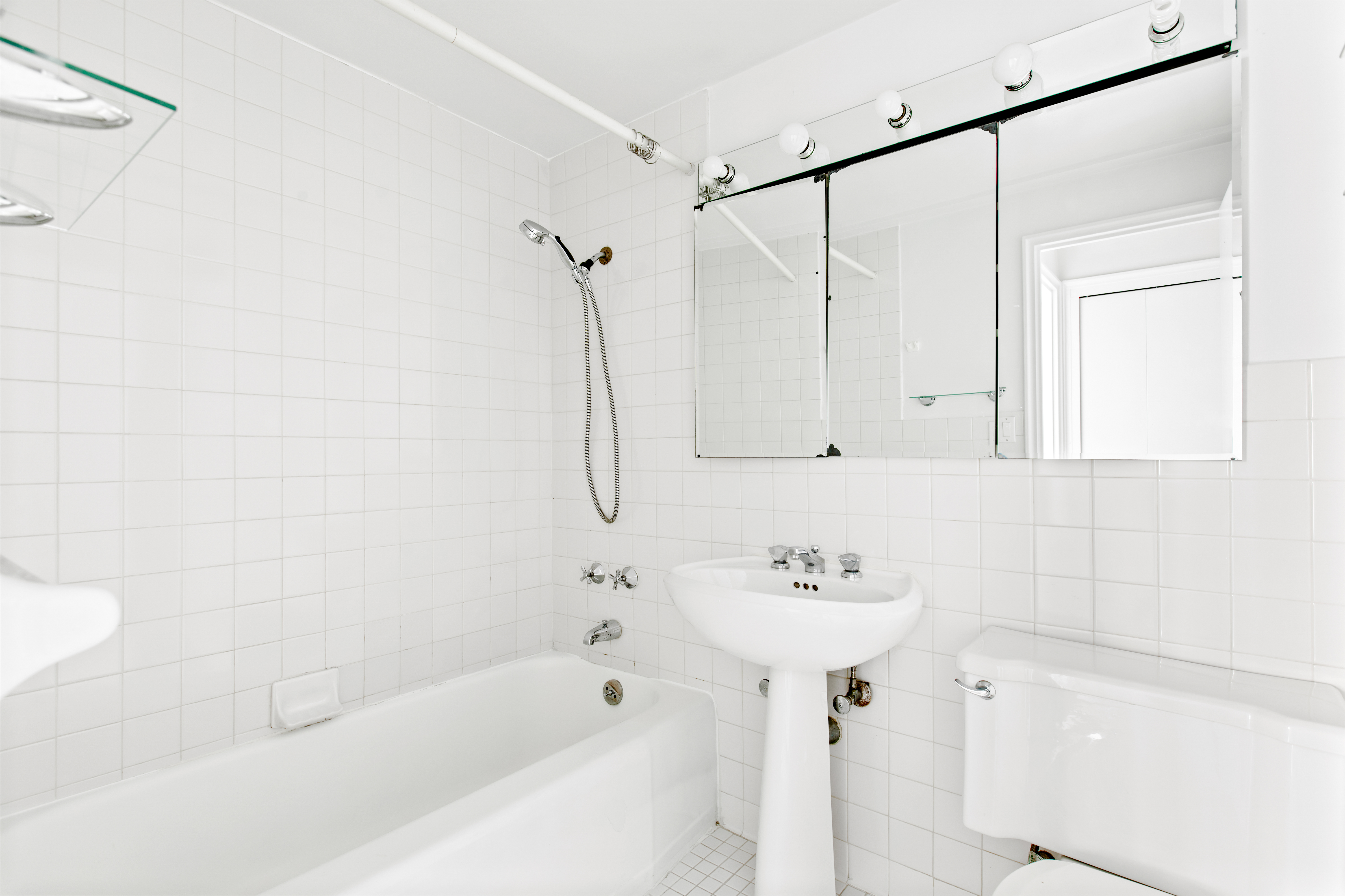 80 Park Avenue, Unit 8D Manhattan, NY 10016 - Photo 5 of 11