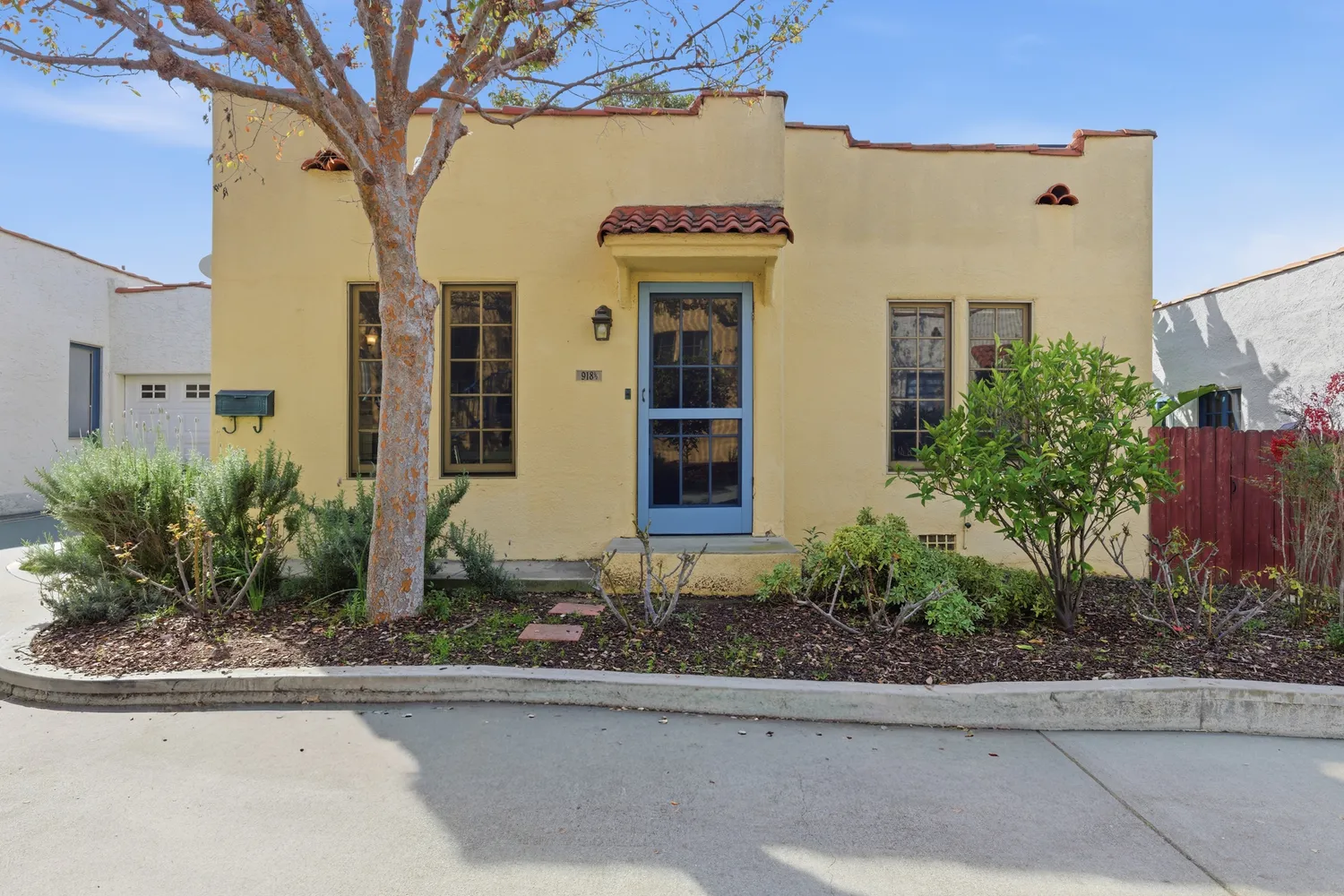 $890,000 | 918 1/2 Maltman Avenue, Los Angeles, CA 90026