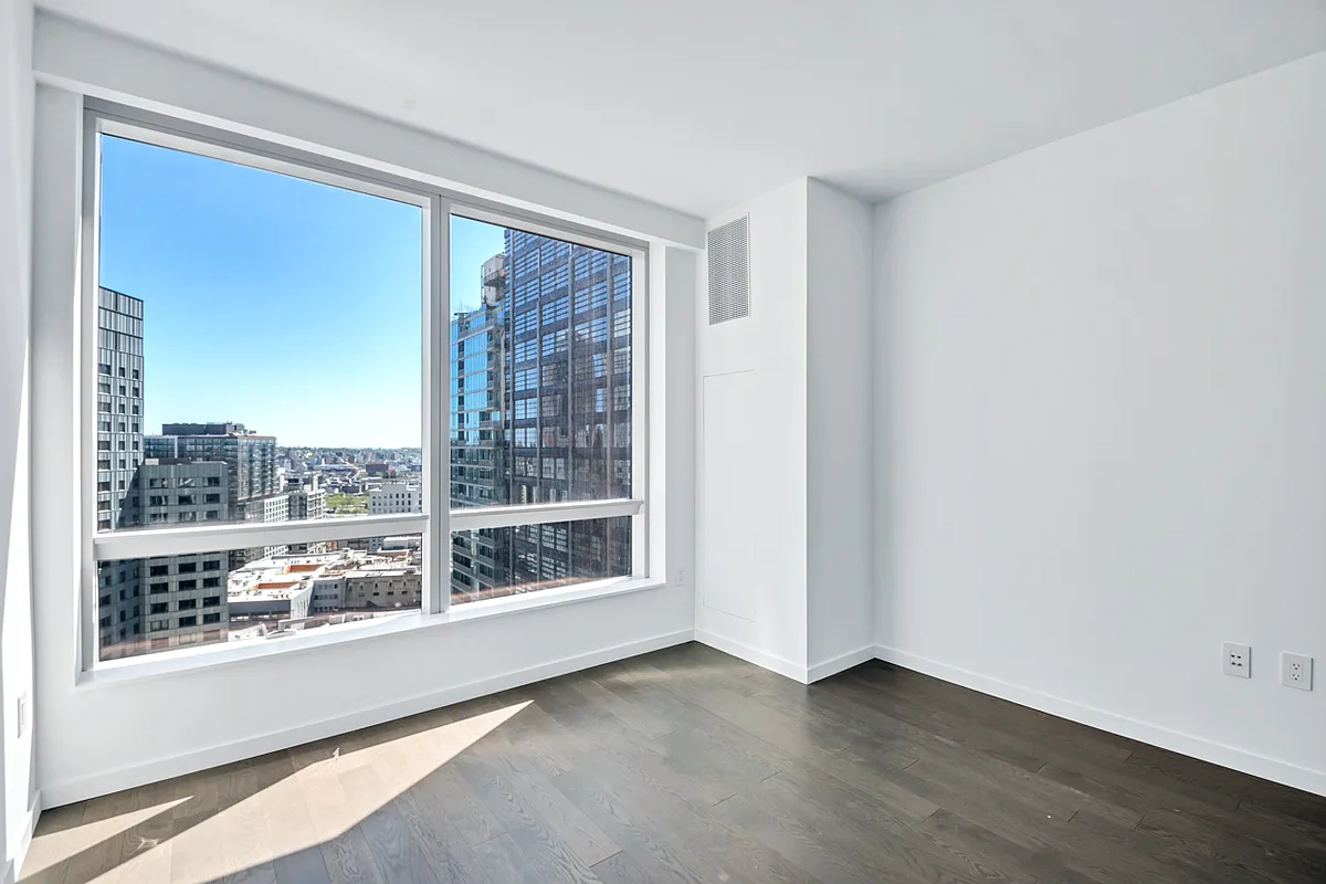 1 City Point, Unit 25L Brooklyn, NY 11201 - Photo 5 of 25 a view of an empty room with a window
