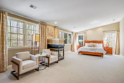 $1,275,000 | 15816 Thistlebridge Drive, Rockville, MD 20853