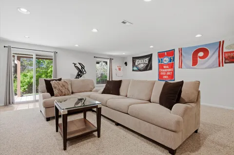 $530,000 | 325 Green View Court, Plymouth Meeting, PA 19462