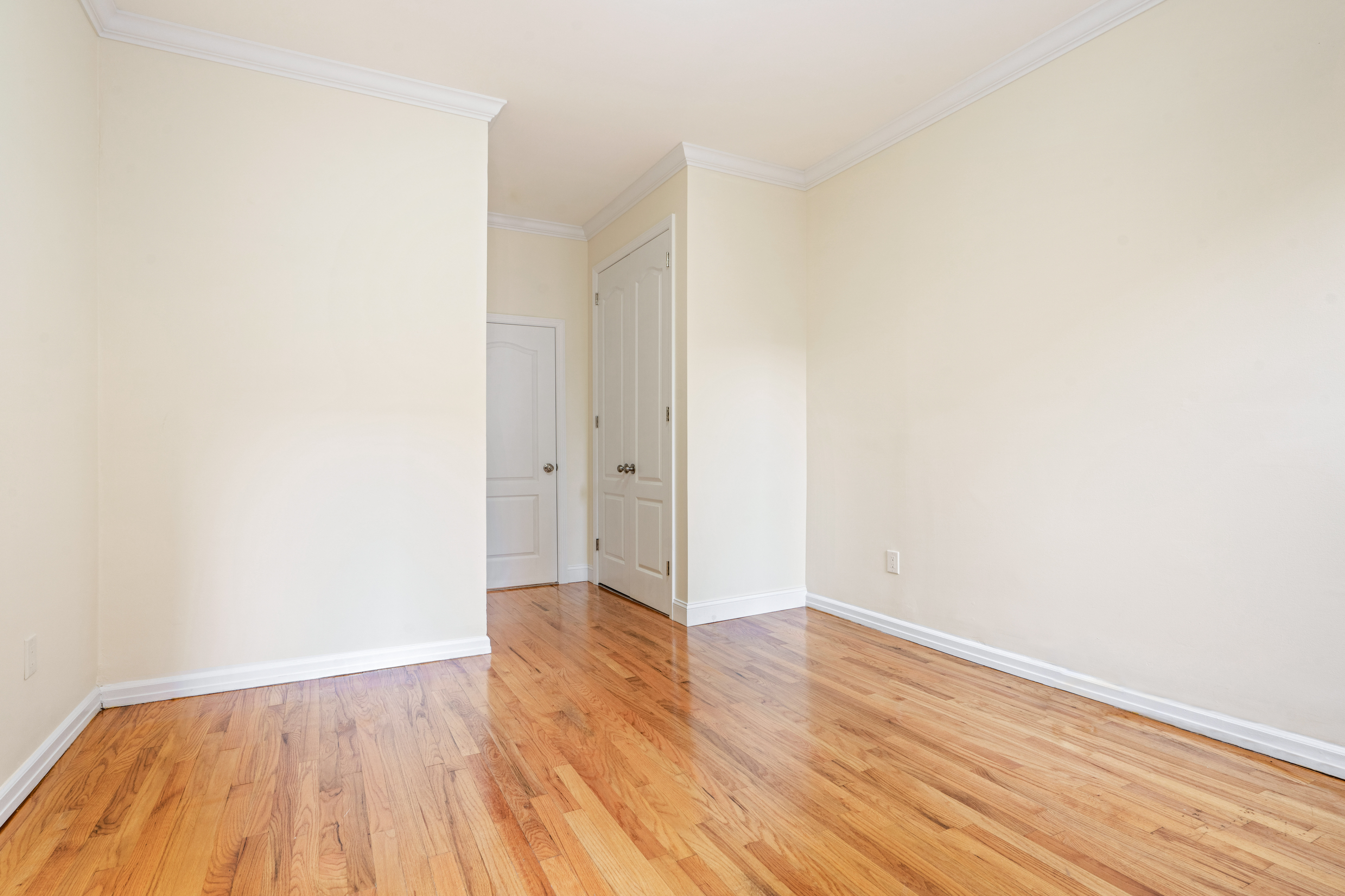 554 11th Street Brooklyn, NY 11215 - Photo 6 of 20