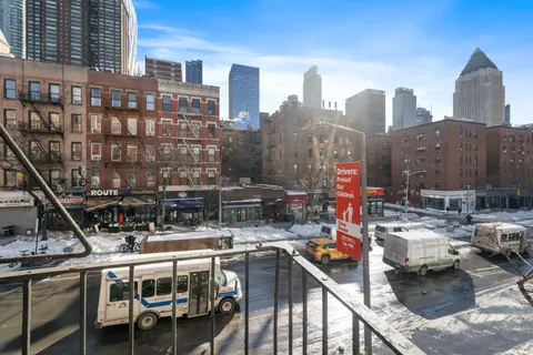 $3,300 | 855 9th Avenue, Unit 1A | Hell's Kitchen