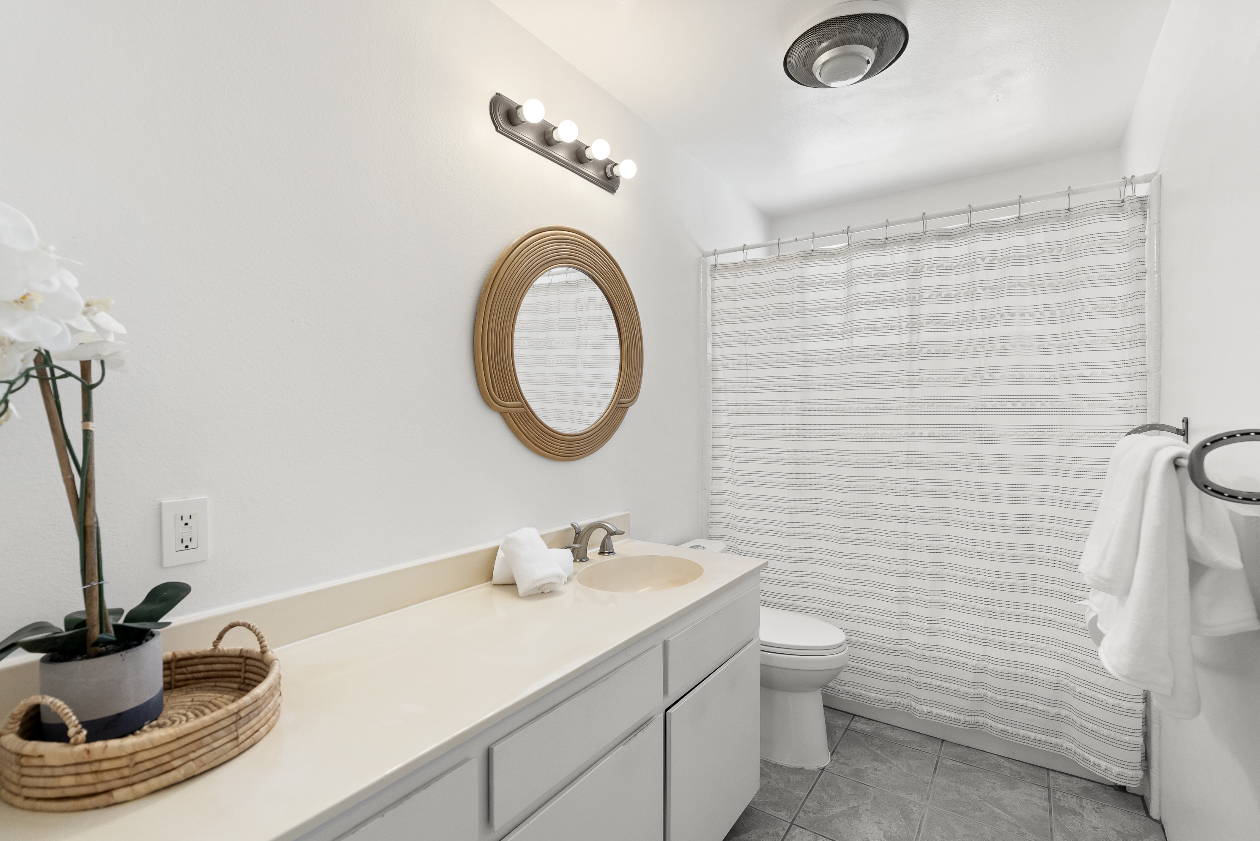 8964 Mt Israel Road Escondido, CA 92029 - Photo 16 of 43 Gallery Image 16