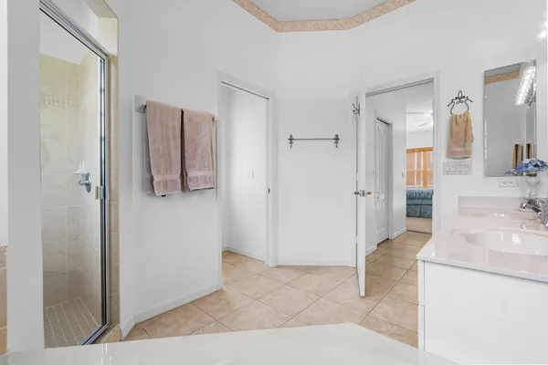 $575,000 | 25900 Creekbend Drive, Bonita Springs, FL 34135