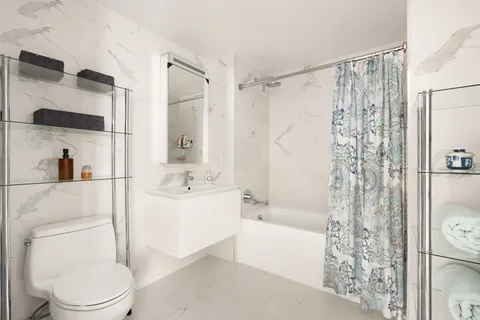 $749,000 | 1790 3rd Avenue, Unit 901 | East Harlem