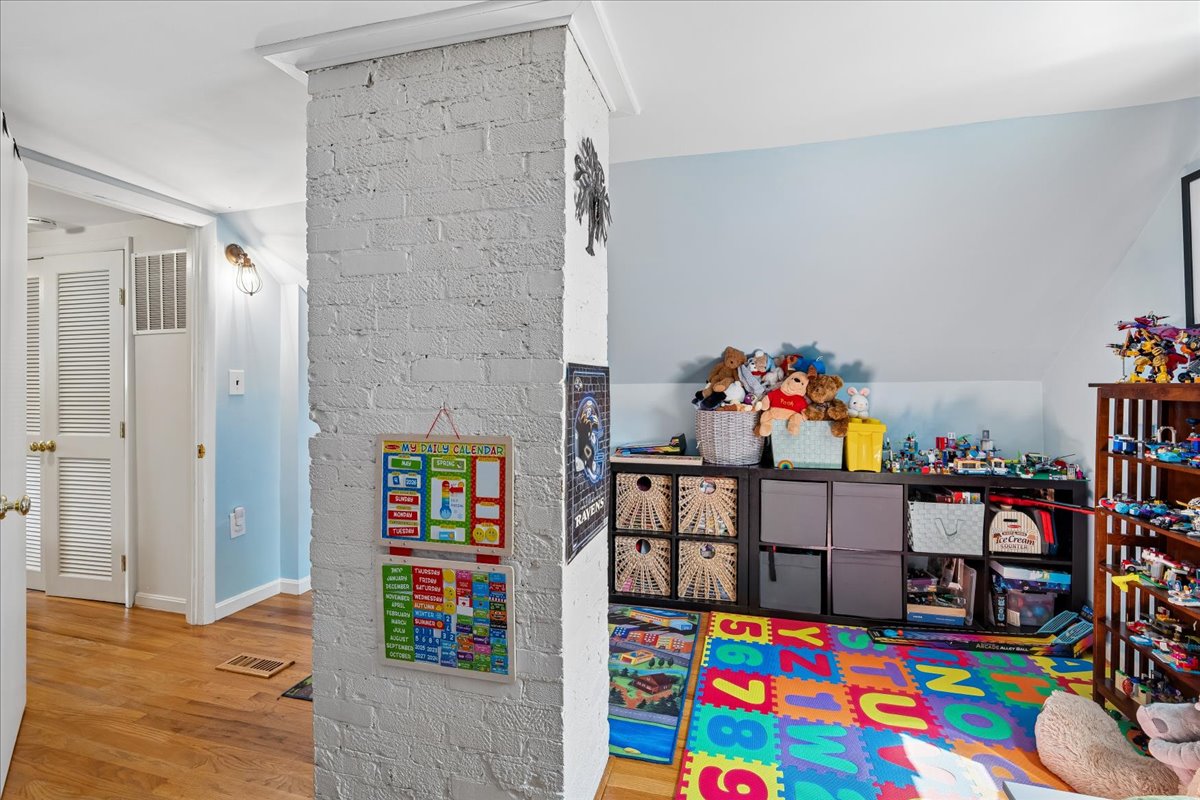 905 Robin Road Silver Spring, MD 20901 - Photo 30 of 43