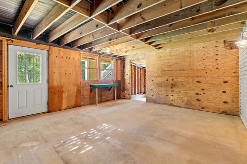 Contact Agent | 26 School Street, Byfield, MA 01922