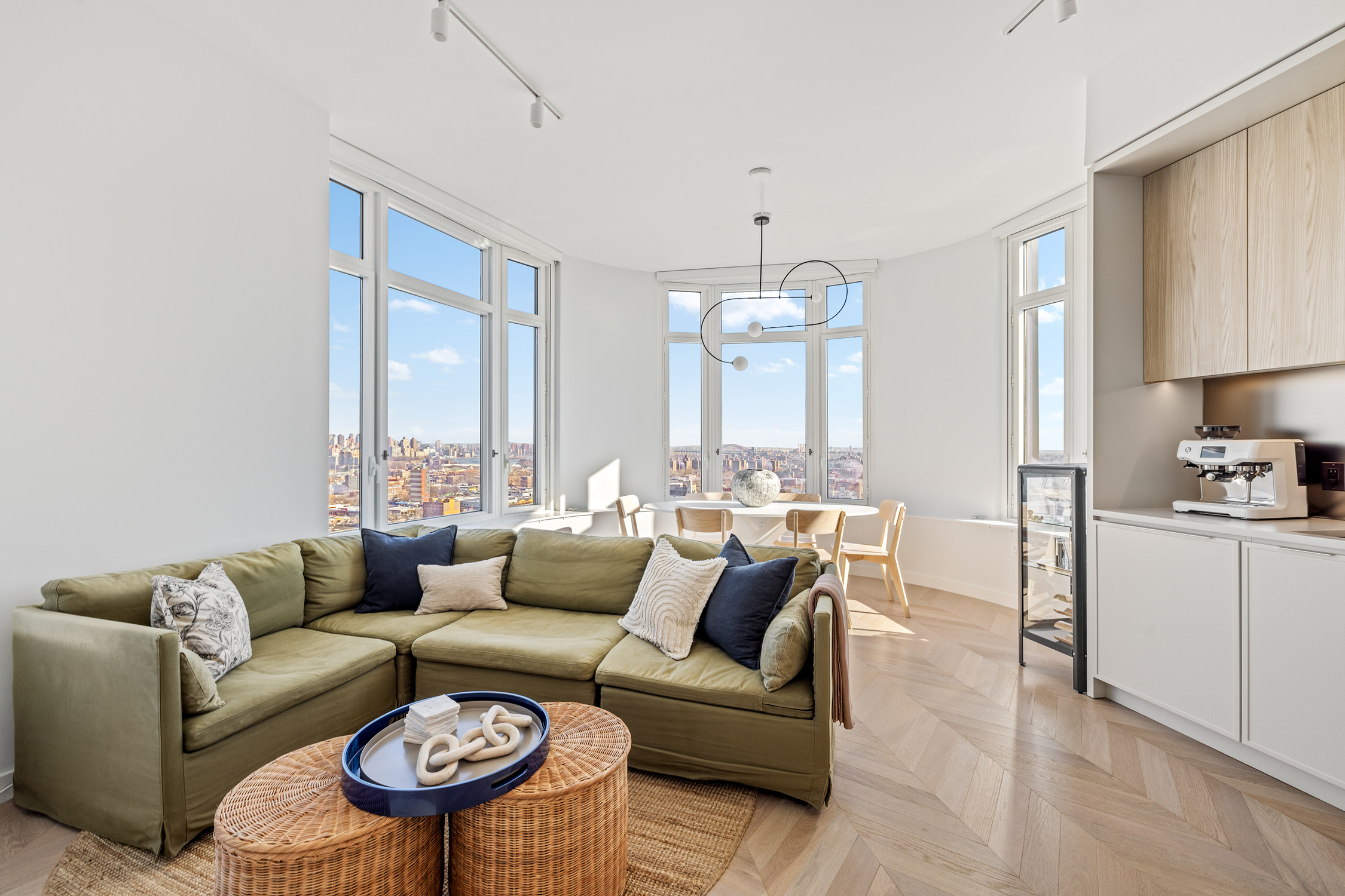29-18 41st Avenue, Unit 24C Queens, NY 11101 - Photo 19 of 30 Gallery Image 19