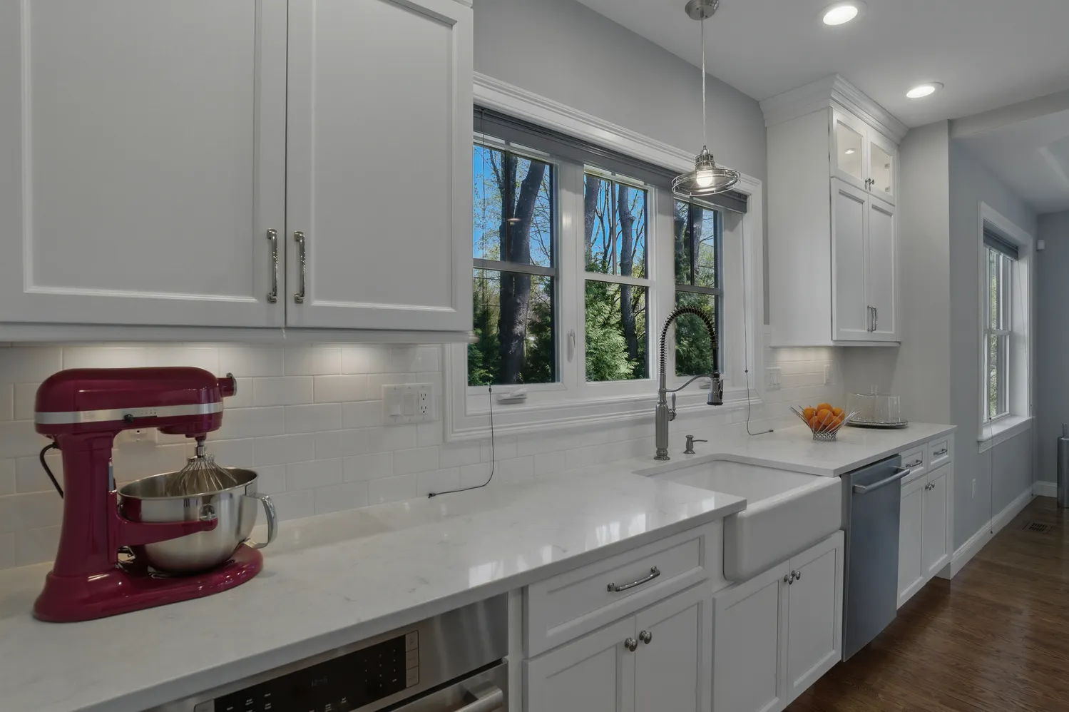 Contact Agent | 186 Concord Road, Bedford, MA 01730