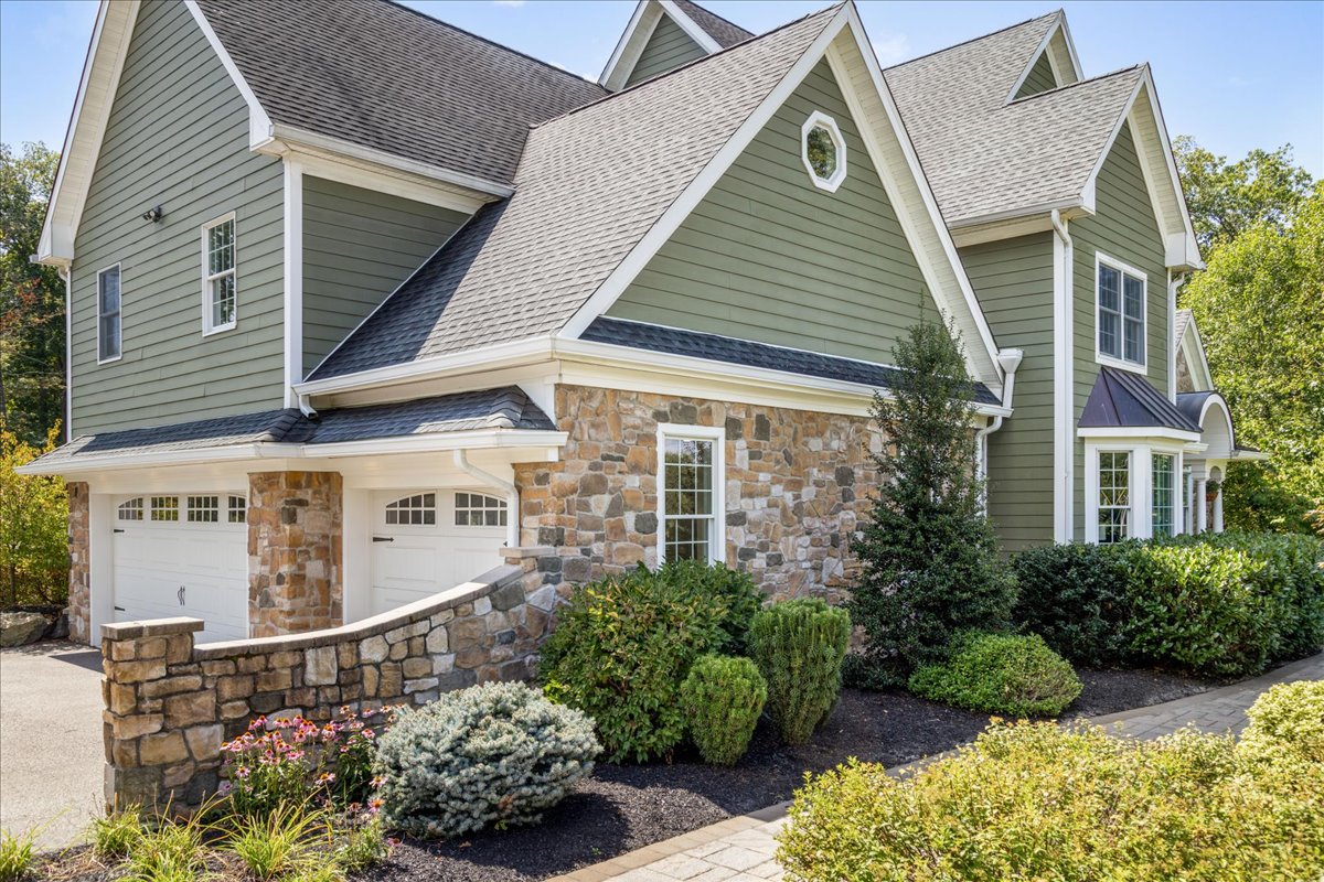 29 Tumble Falls Road Stockton, NJ 08559 - Photo 3 of 71