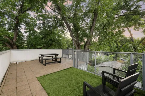 $642,000 | 2008 Riverview Street, Unit B, Austin, TX 78702