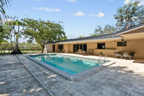 $1,795,000 | 7430 Southwest 142nd Terrace, Palmetto Bay, FL 33158