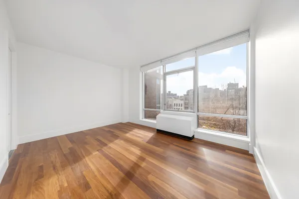 $5,800 | 30 Bayard Street, Unit 4F | Williamsburg