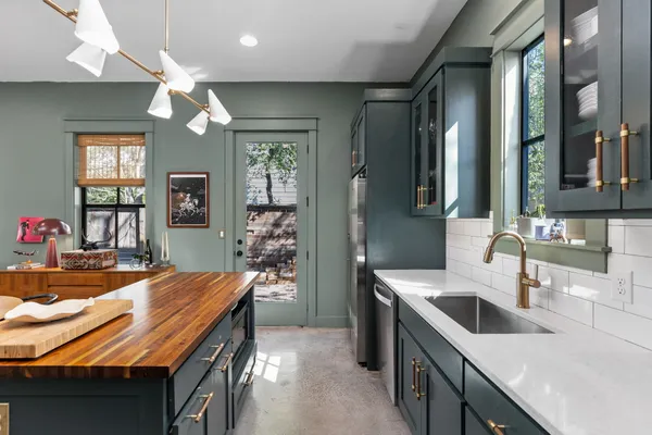 $600,000 | Mansell Avenue, Austin, TX 78702
