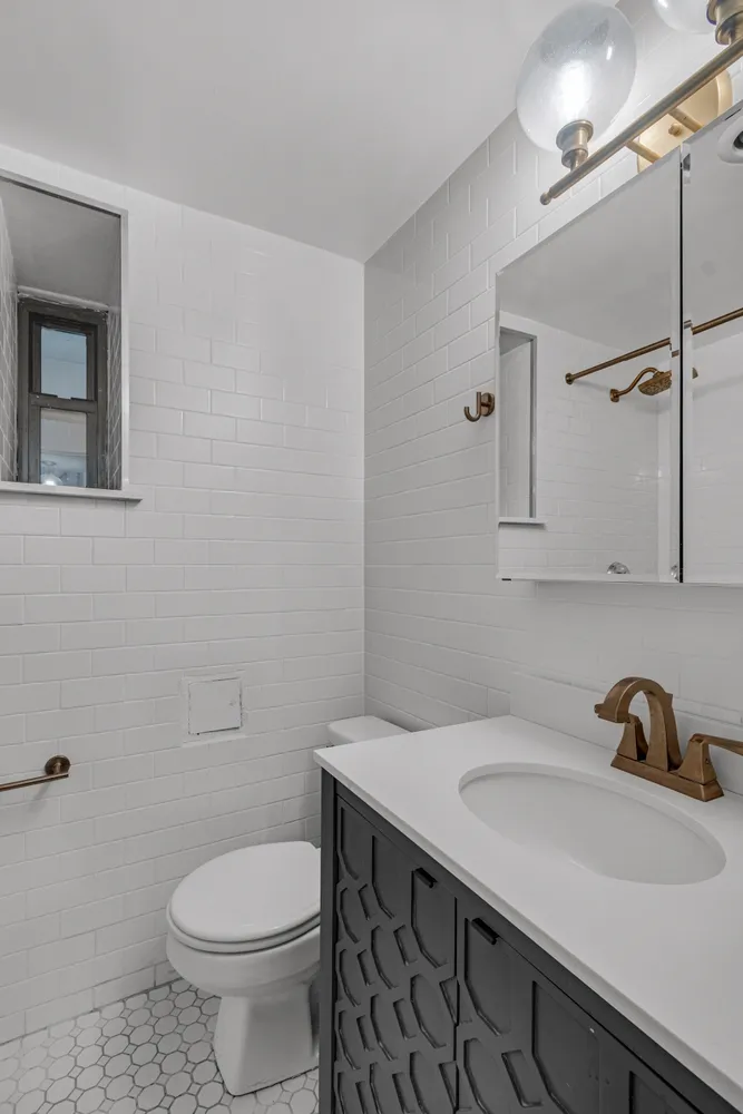 $1,425,000 | 425 West 24th Street, Unit 1F | Chelsea