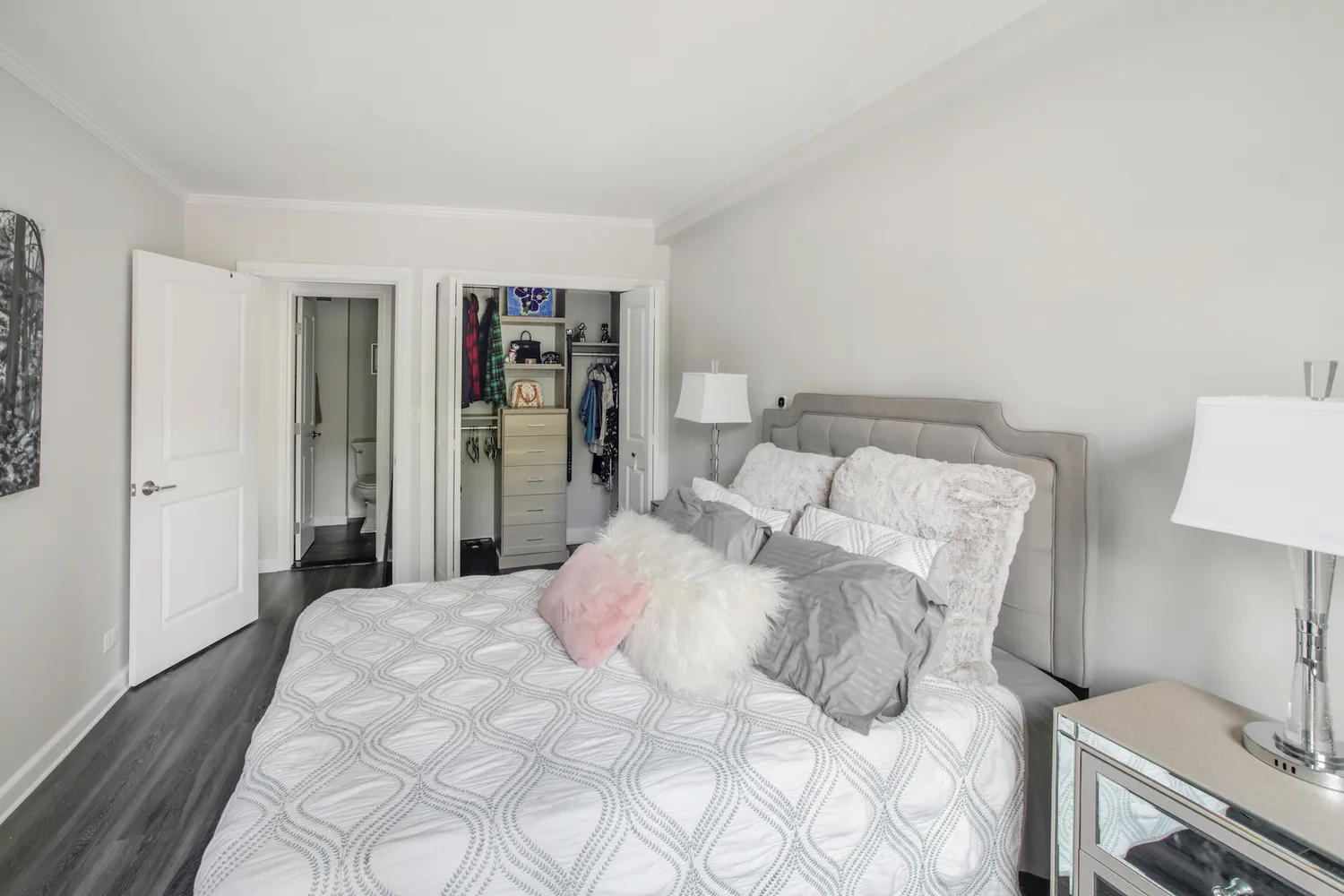 $849,000 | 44 West 62nd Street, Unit 2F | Upper West Side