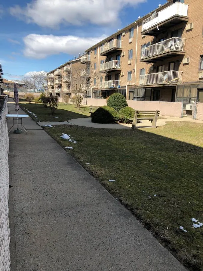 $2,200 | 1097 East 72nd Street, Unit 1 | Georgetown