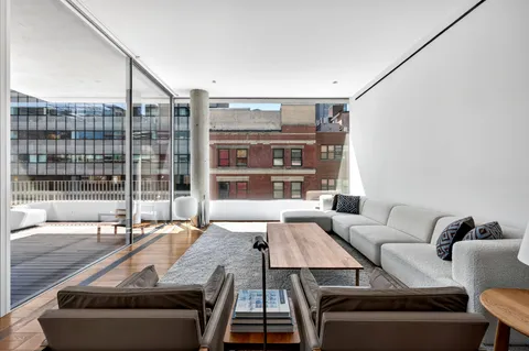 $4,600,000 | 527 West 27th Street, Unit 6S | Chelsea