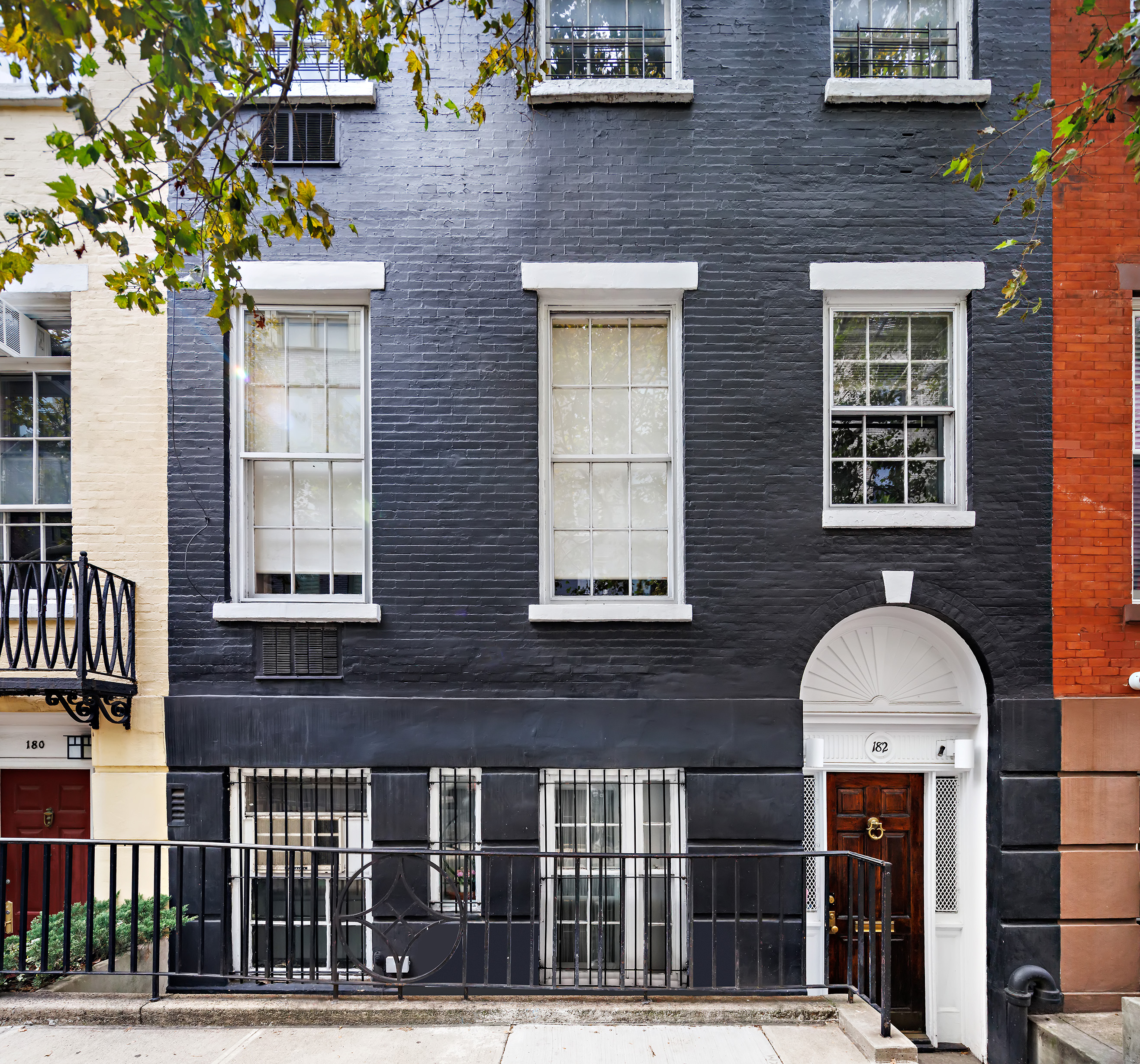 182 Sullivan Street Manhattan, NY 10012 - Photo 2 of 25