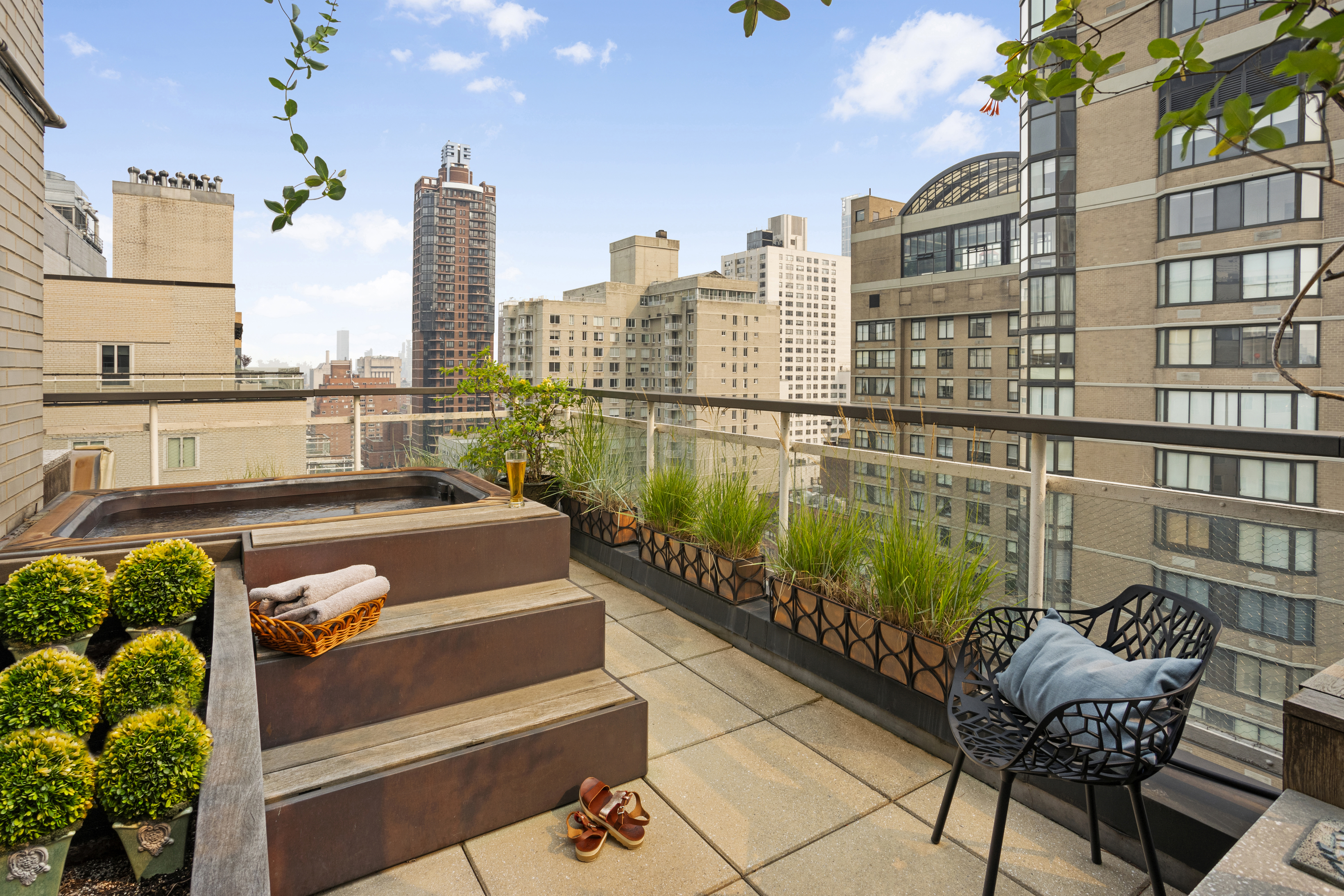 200 East 66th Street, Unit PHA2 Manhattan, NY 10065 - Photo 6 of 10