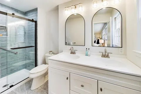 $1,095,000 | 11832 Enid Drive, Potomac, MD 20854