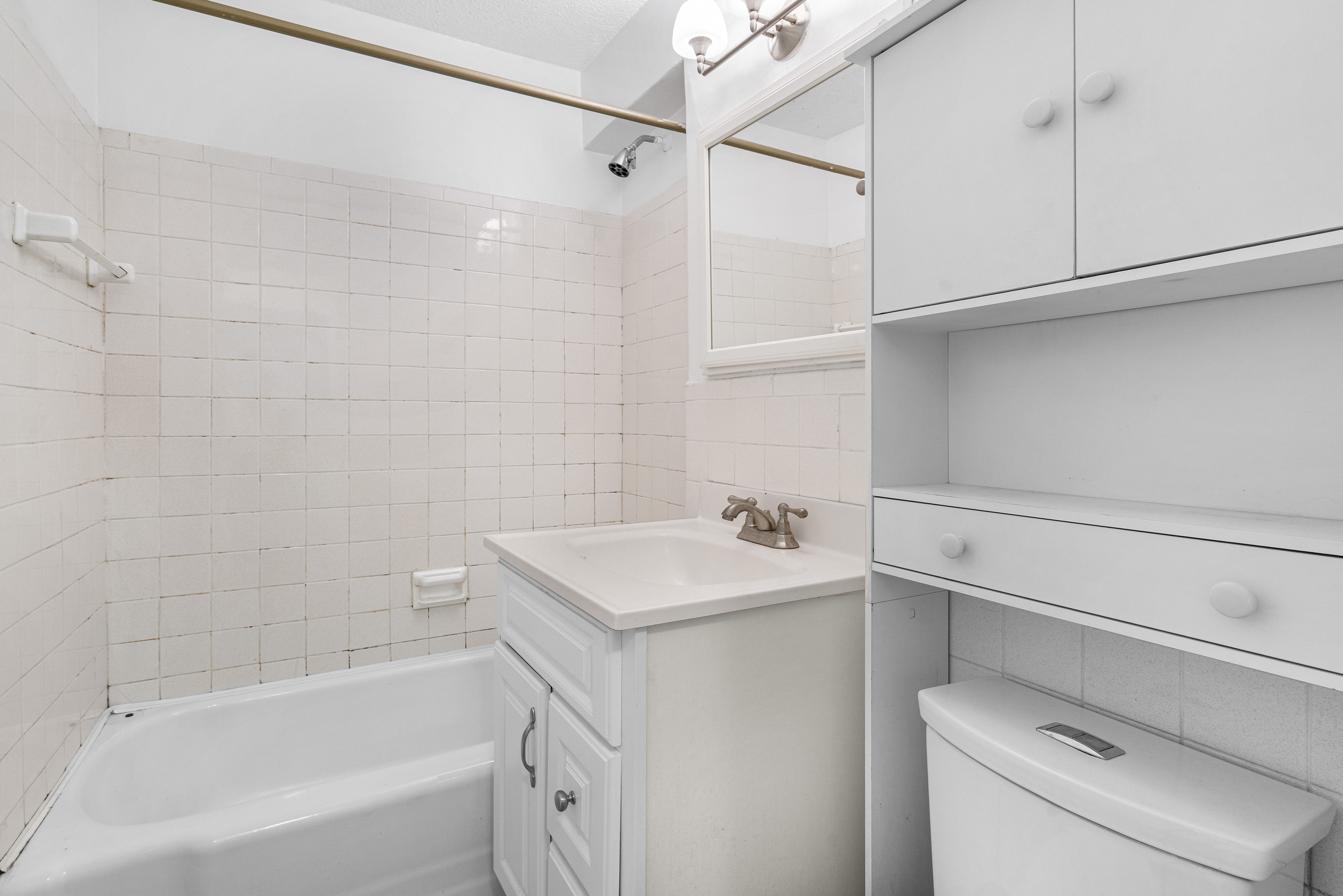 77 East 12th Street, Unit 3H Manhattan, NY 10003 - Photo 4 of 9