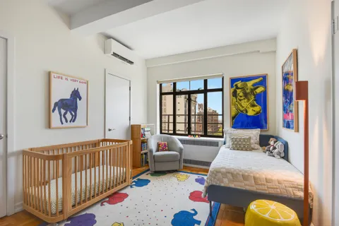 $2,400,000 | 160 Columbia Heights, Unit 10F | Brooklyn Heights