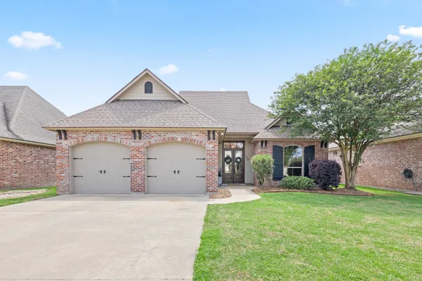 $383,000 | 102 Beethoven Drive, Broussard, LA 70592