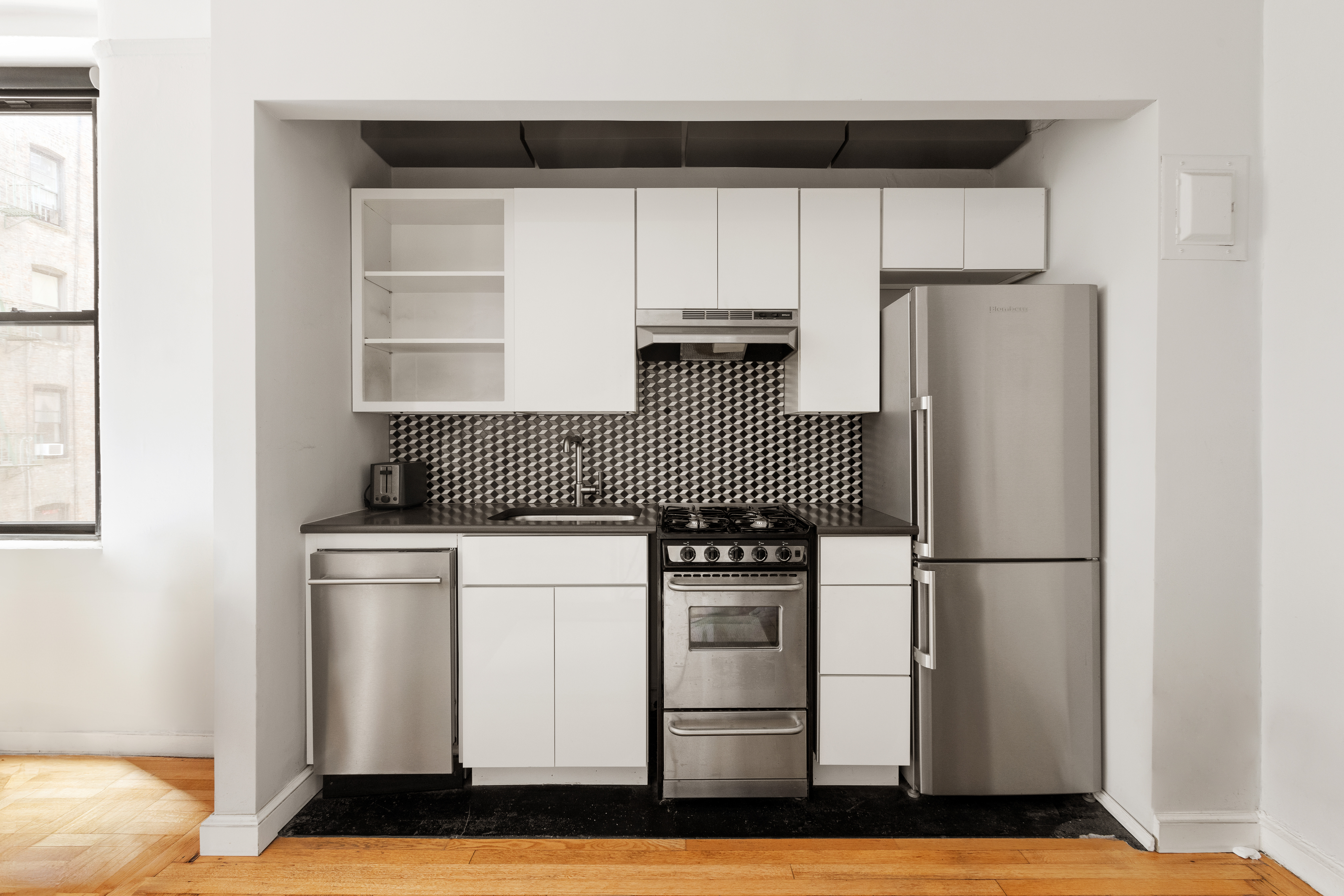 504-510 West 110th Street, Unit 3A Manhattan, NY 10025 - Photo 8 of 12