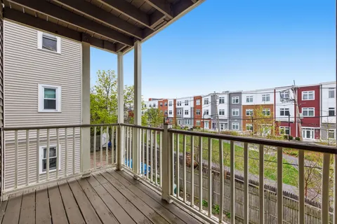 $620,000 | 20 Connecticut Avenue, Unit 2, Somerville, MA 02145