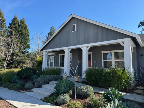 $1,949,000 | 215 Pheasant Lane, Napa, CA 94558
