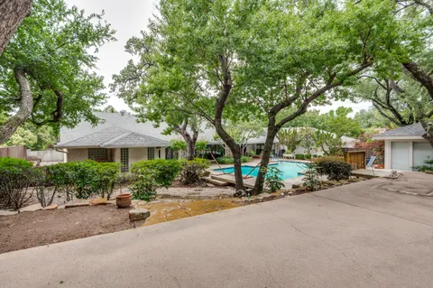 $1,500,000 | 6715 Glenhurst Drive, Dallas, TX 75254