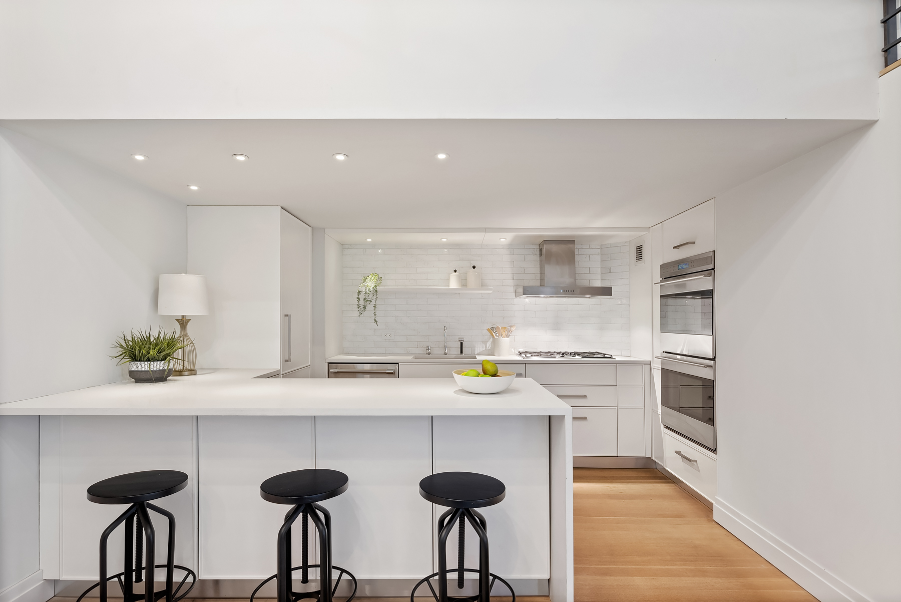 421 Hudson Street, Unit 617 Manhattan, NY 10014 - Photo 4 of 15