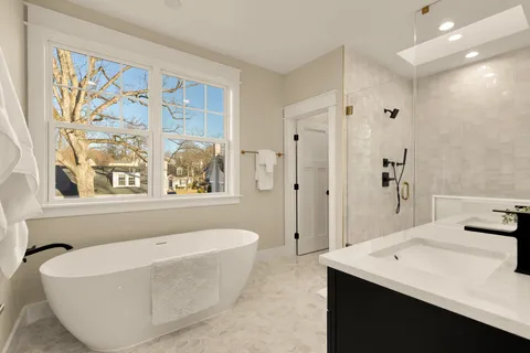 Contact Agent | Longview Drive, Alexandria, VA 22314