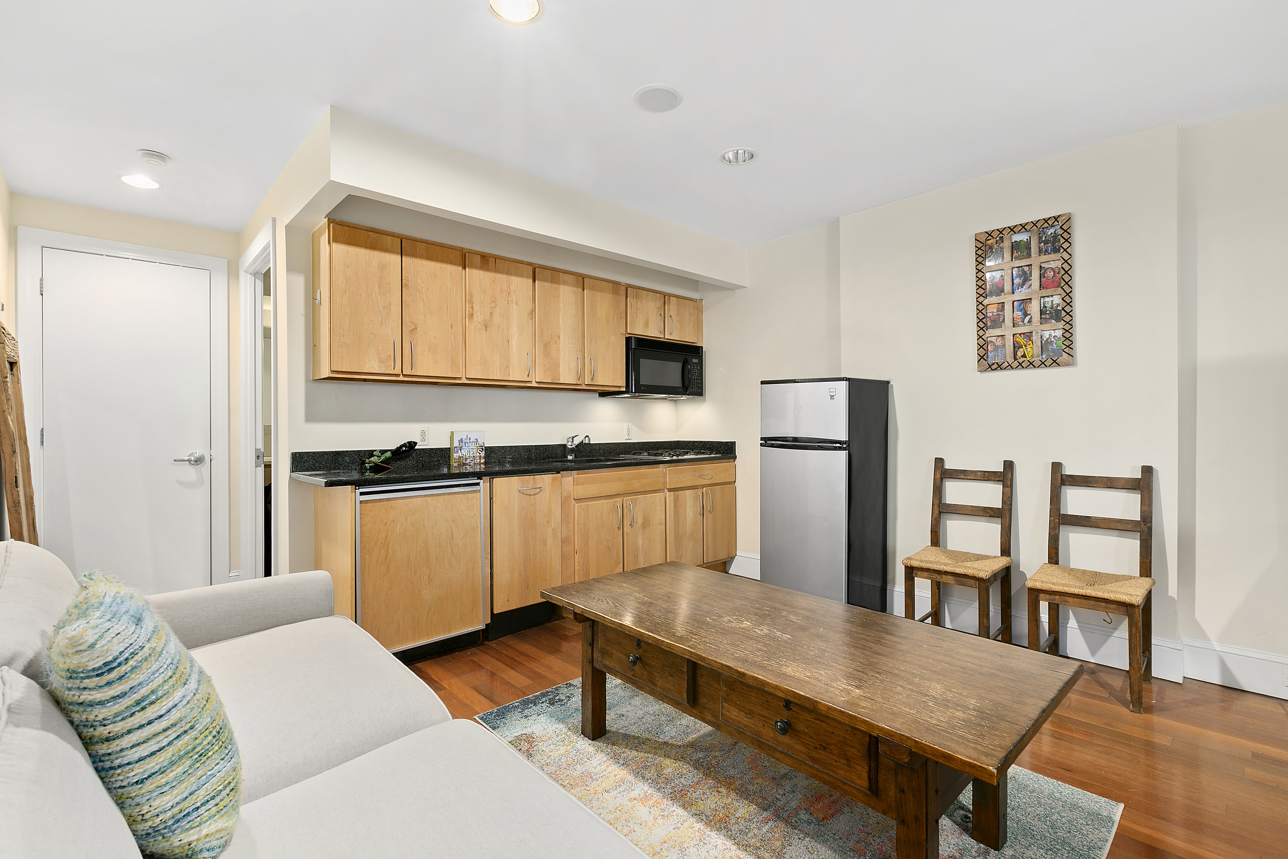 25 West 83rd Street, Unit 1F Manhattan, NY 10024 - Photo 3 of 5