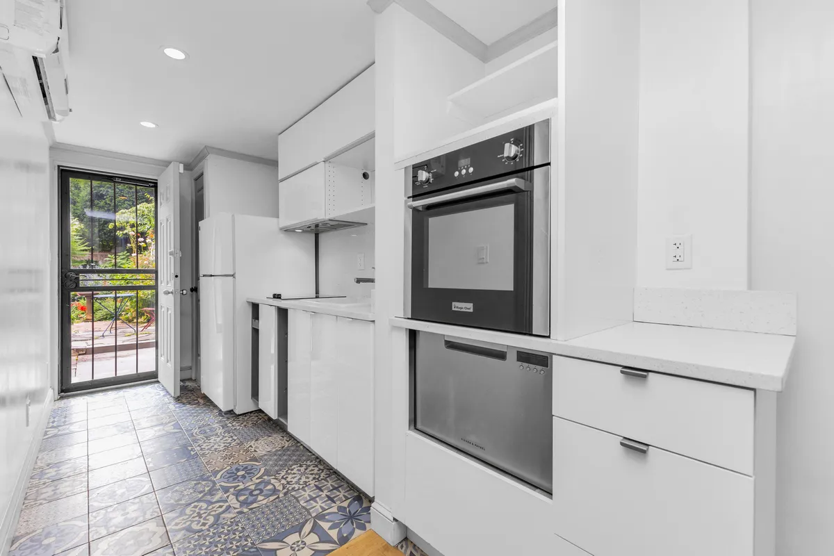 $2,950 | 598 Halsey Street, Unit 1 | Bedford-Stuyvesant