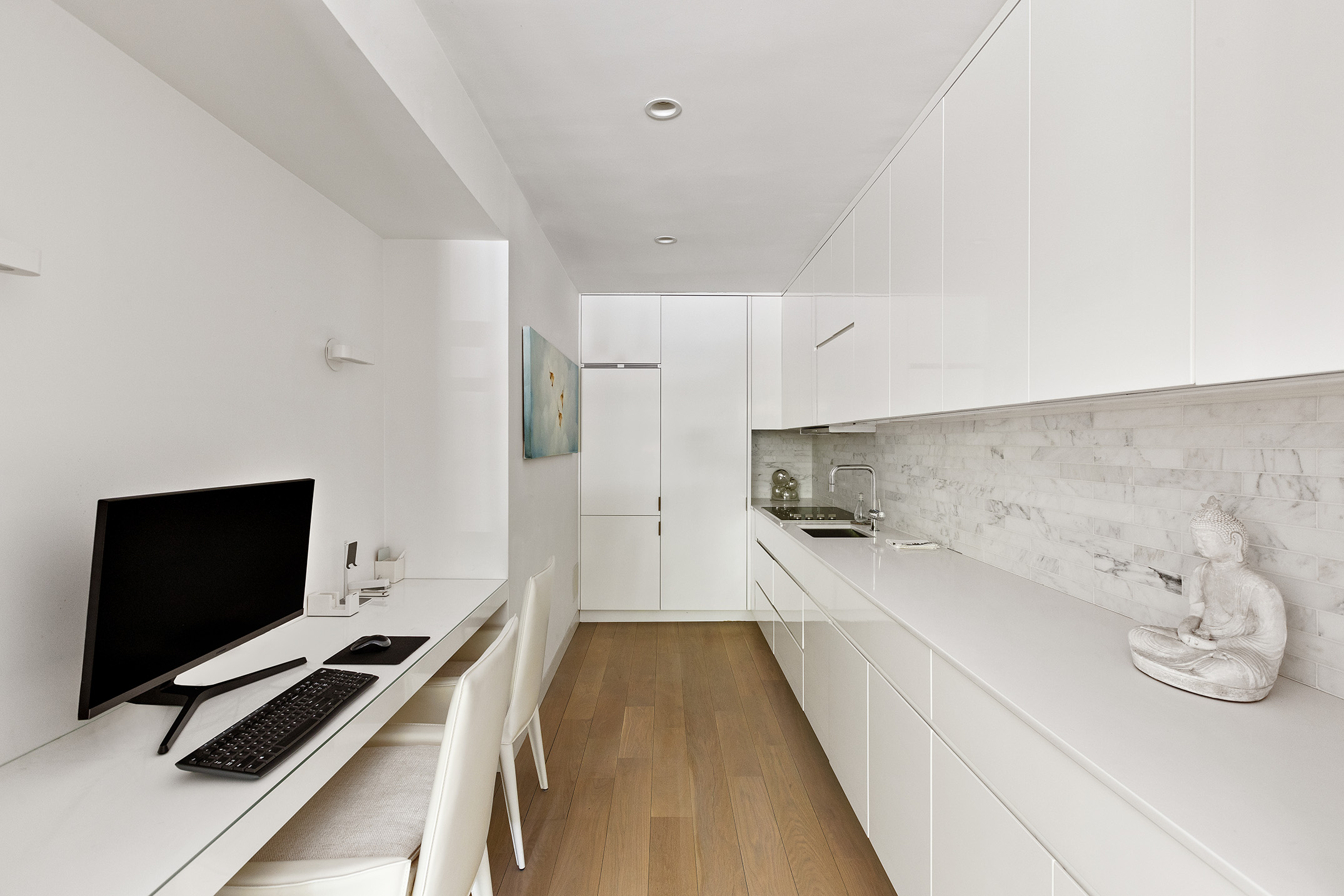 48 Gramercy Park North, Unit 1A Manhattan, NY 10010 - Photo 6 of 14 a kitchen with a sink and appliances