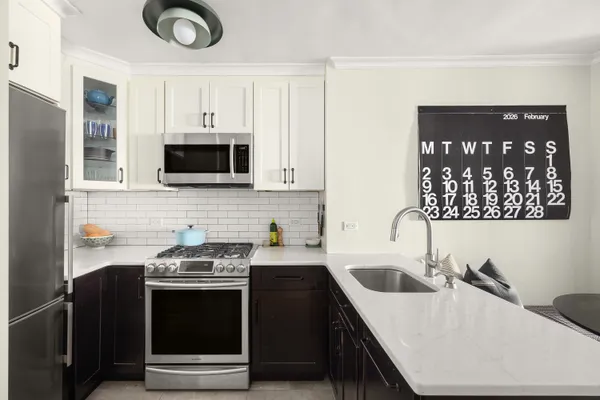 $659,000 | 185 Hall Street, Unit 414 | Clinton Hill