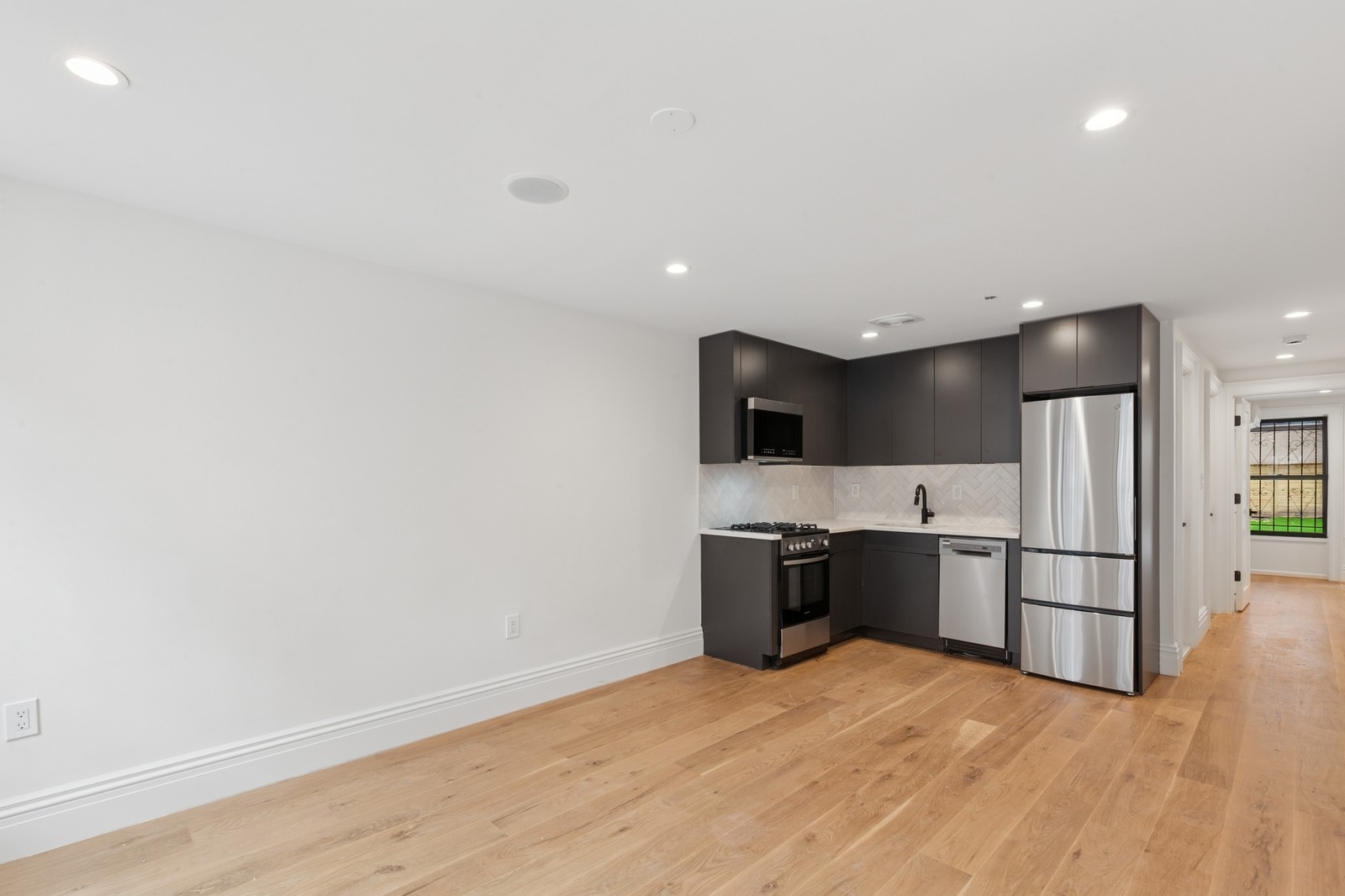 795 Quincy Street, Unit 1 Brooklyn, NY 11221 - Photo 2 of 8