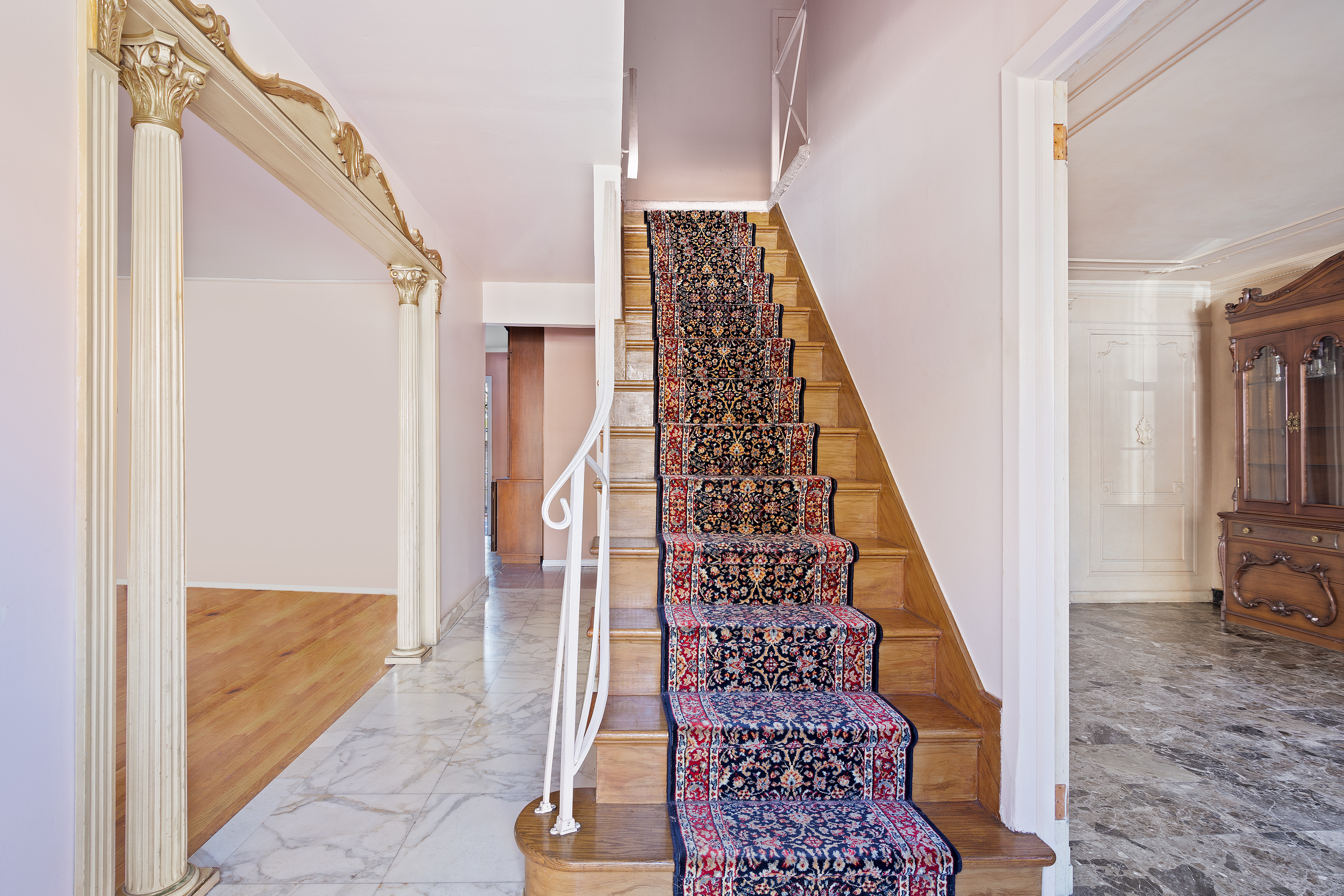 28 Shore Rd Lane Brooklyn, NY 11209 - Photo 4 of 19