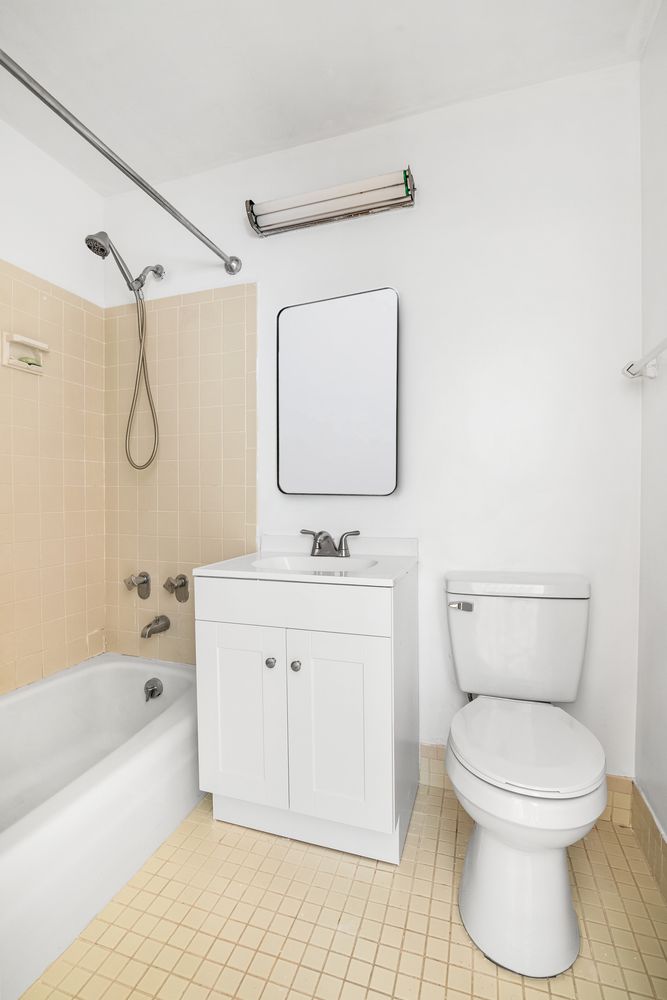 $1,625,000 | 726 Washington Street, Unit 4B | West Village